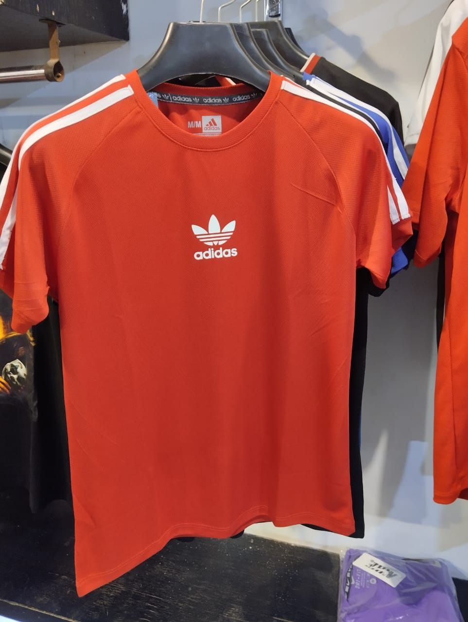 Adidas short sleeves t-shirt